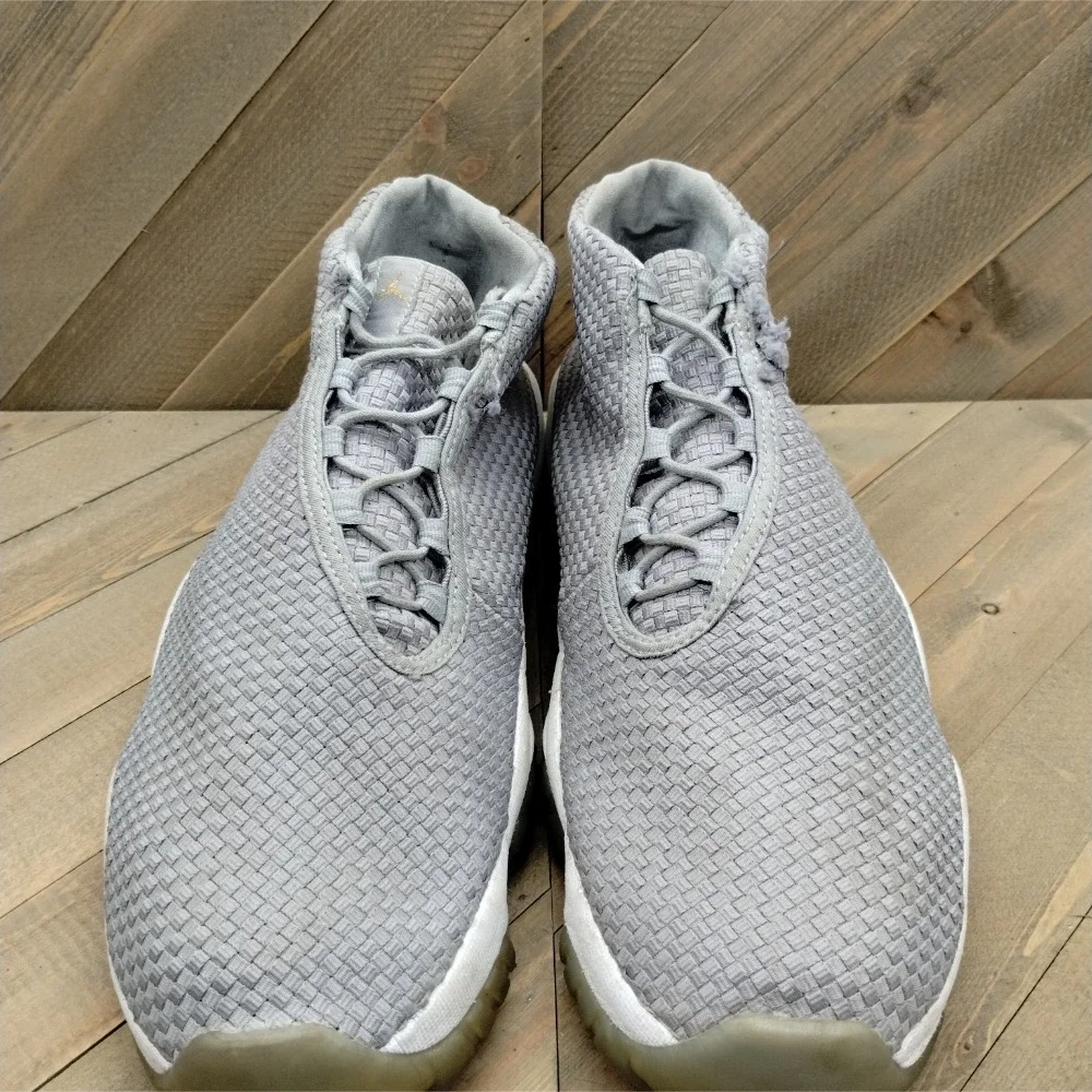 Jordan Future‎ Casual Sneakers Mens Size 14 Wolf Grey Metallic Silver Air Jordan